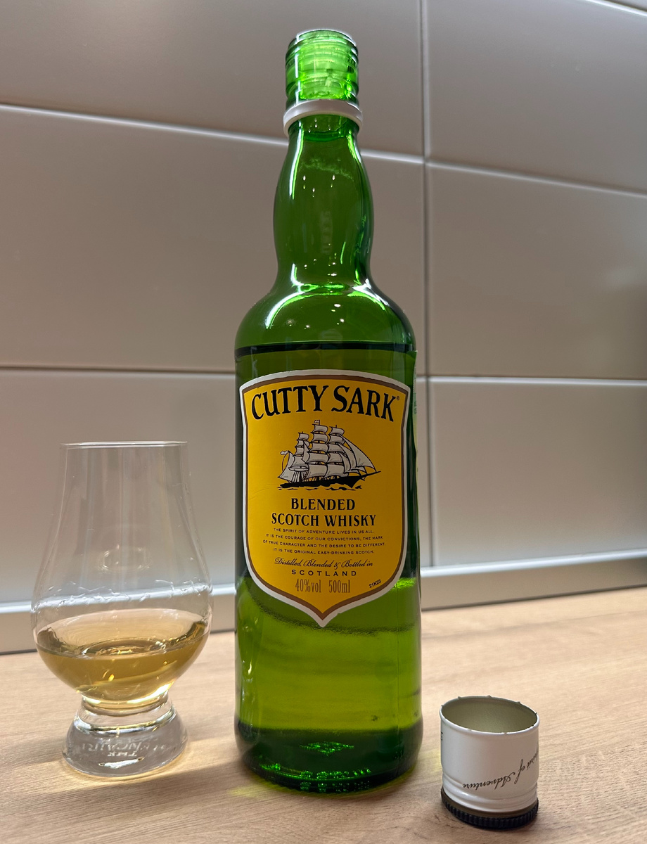 С дозатором в бутылке не встречались очень давно.