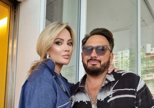    Стас Михайлов очень счастлив со своей супругой Инной, фото: дзен.ру