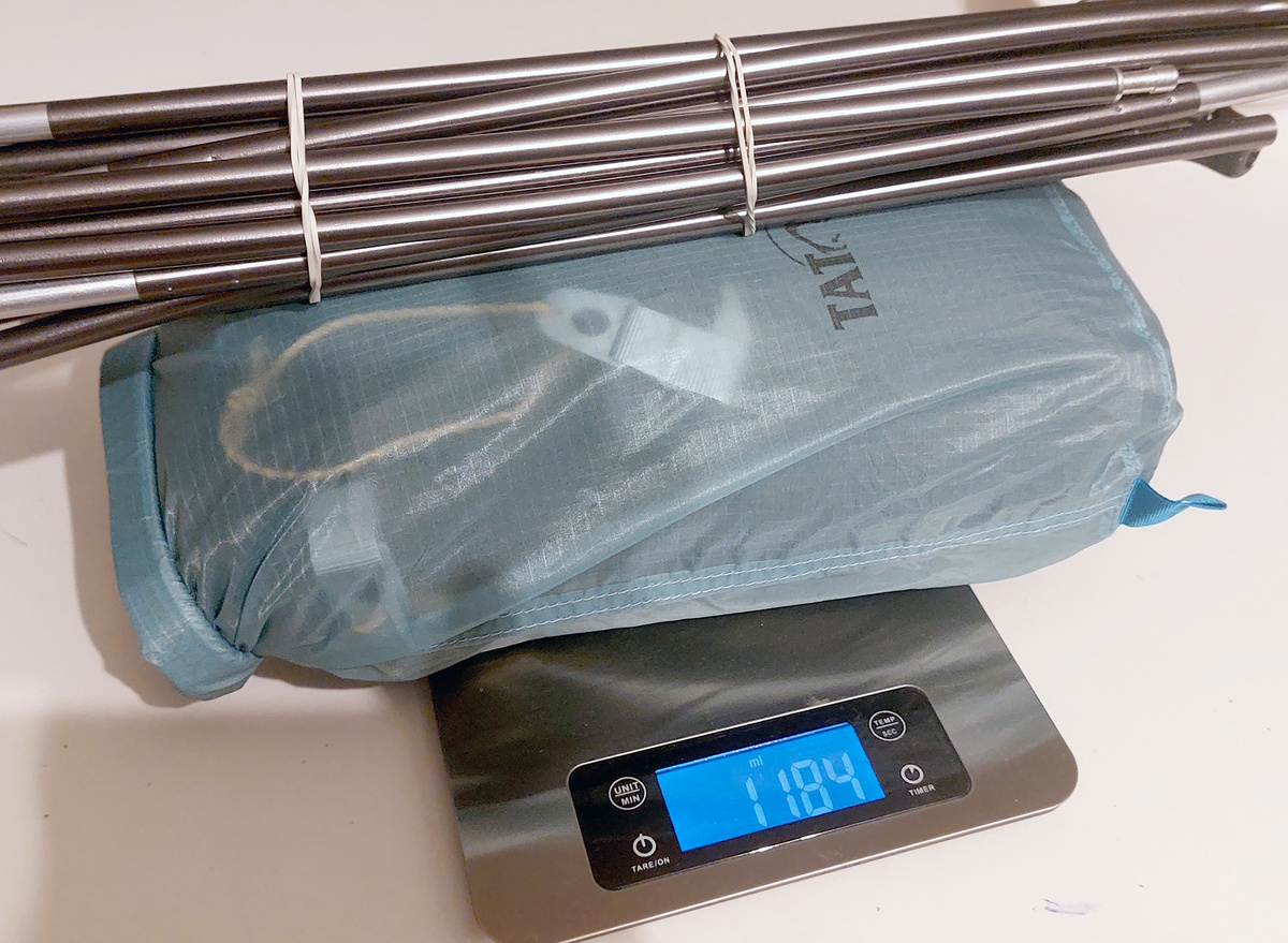 Вес палатки в миимальной комплектации без футпринта, ветровых оттяжек и колышков