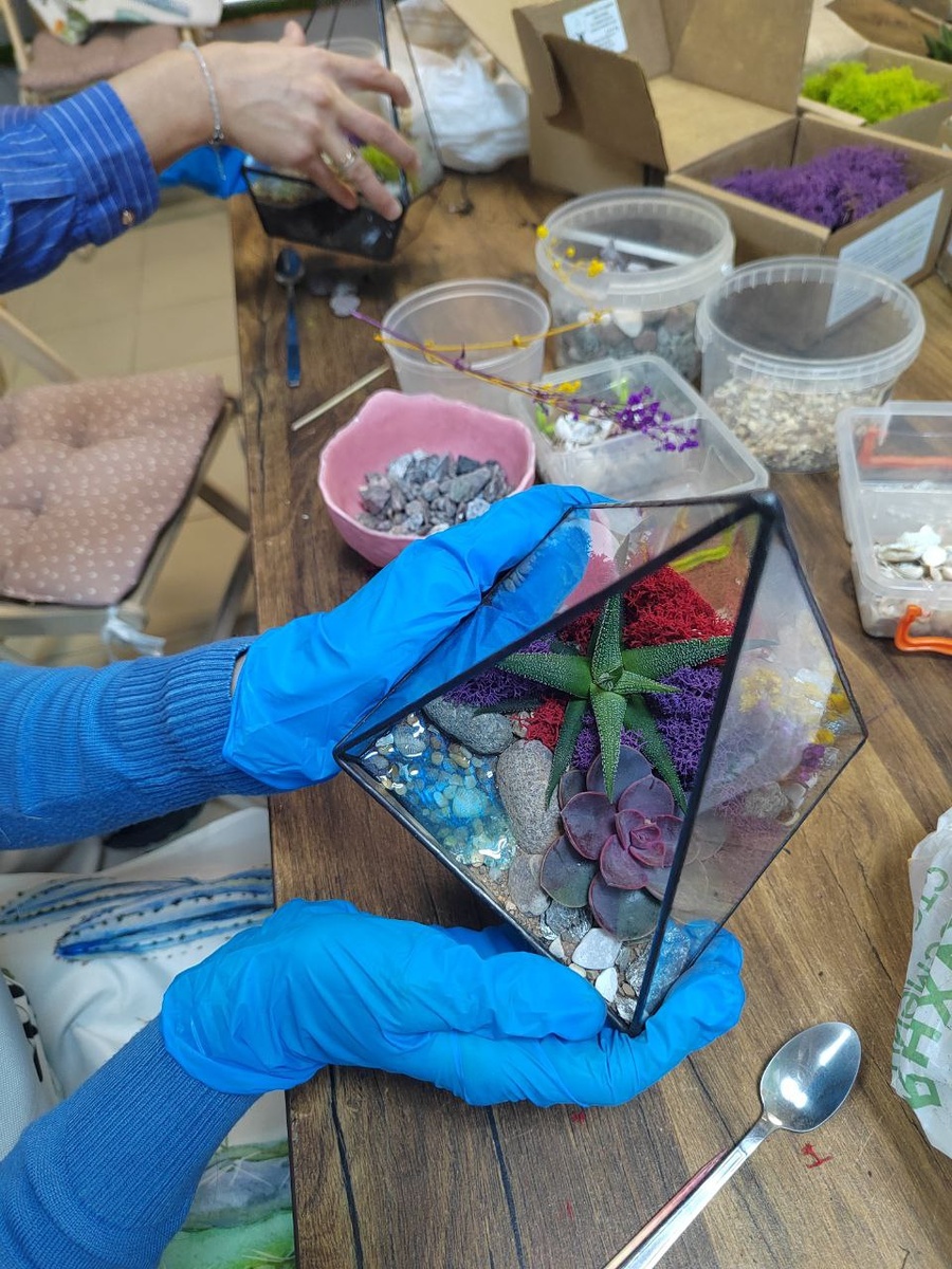 Творческий процесс создания флорариума