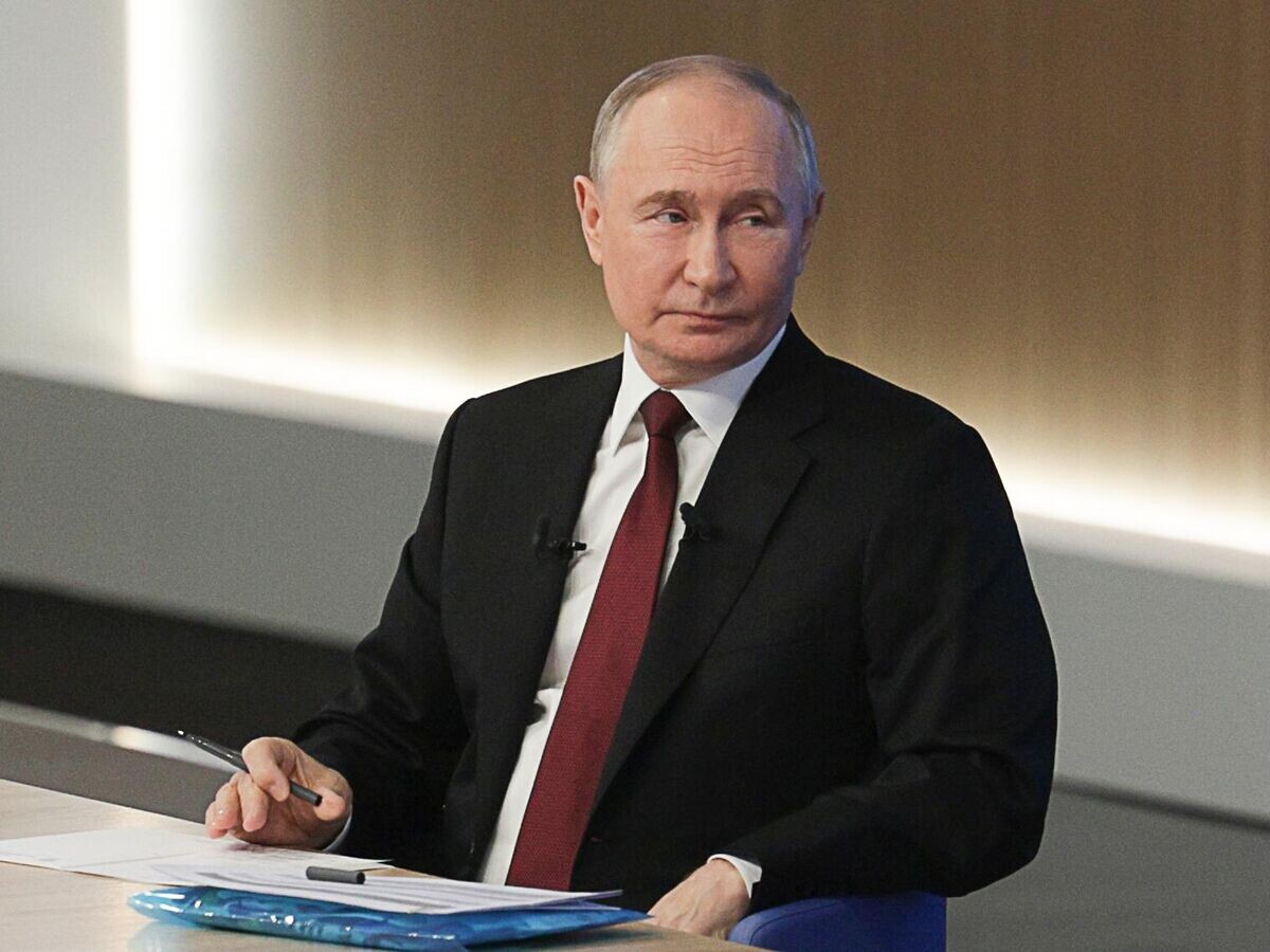    Президент России Владимир Путин проводит специальную программу "Итоги года с Владимиром Путиным" в Гостином дворе© РИА Новости / POOL/Гавриил Григоров