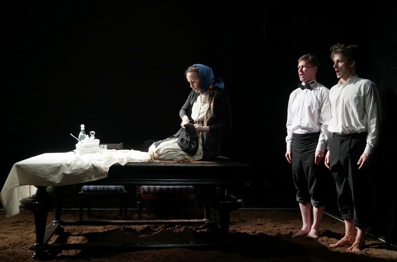 Спектакль "Чрево"