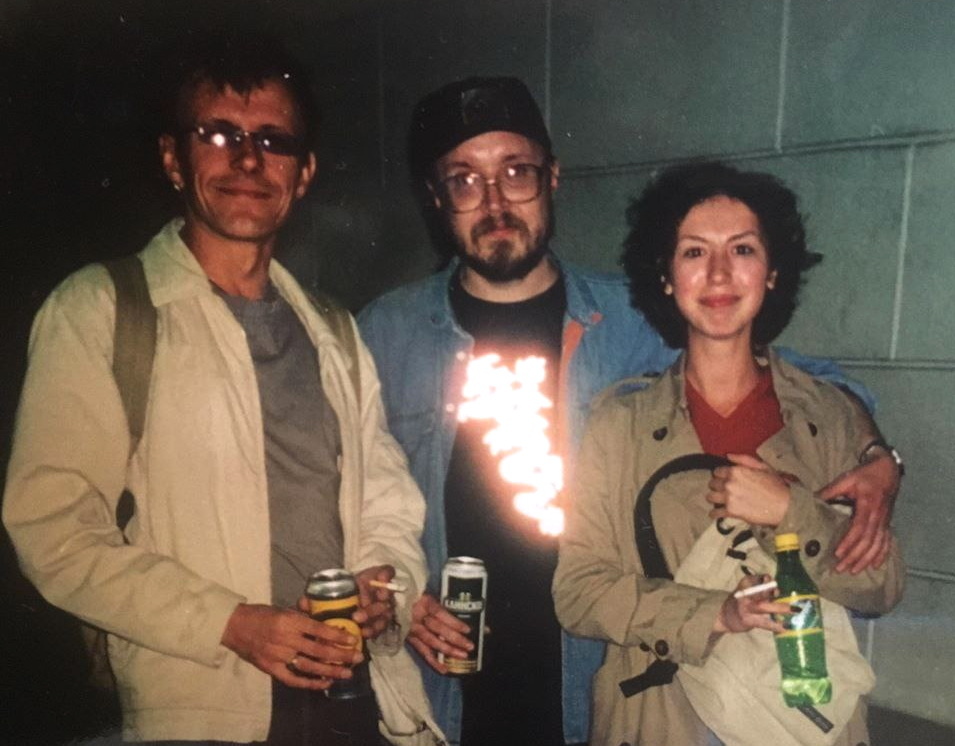 Олег Тарасов (Берт), Егор Летов и жена Берта Карина. Фото из архива А.Маклакова