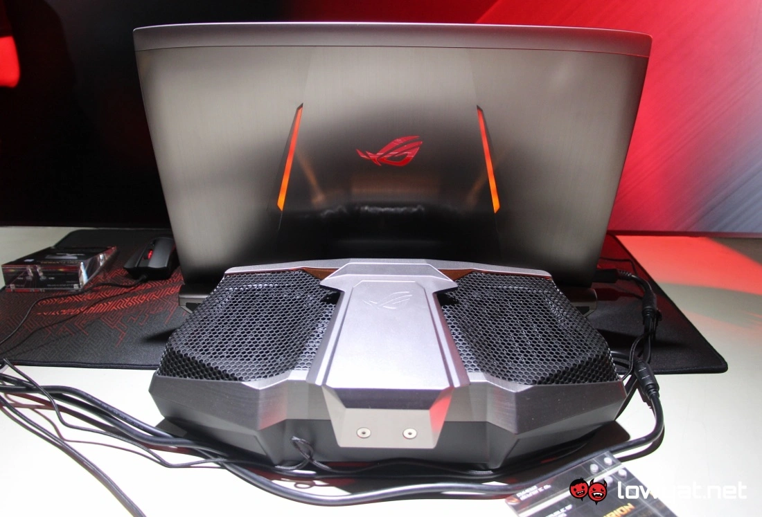 Это Asus GX800