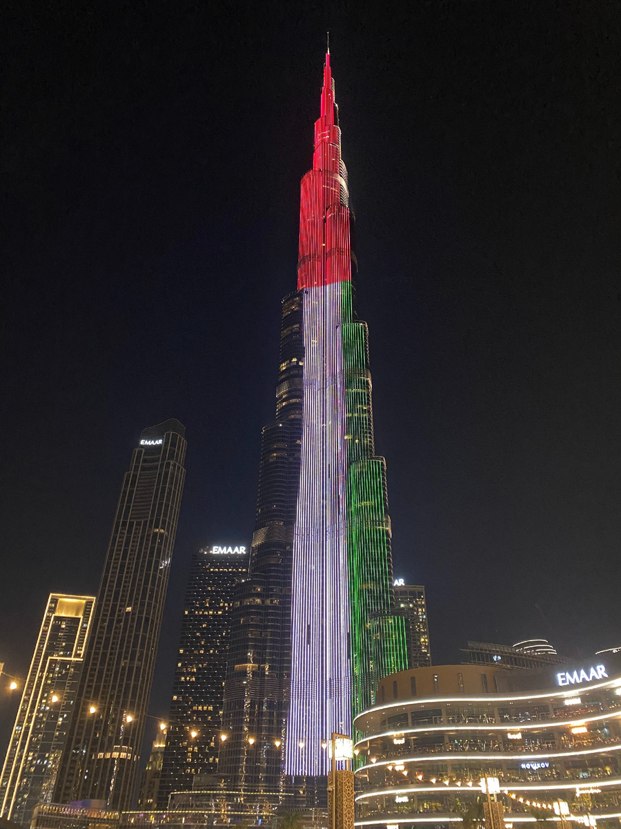 Бурдж Халифа - самое высокое здание в мире