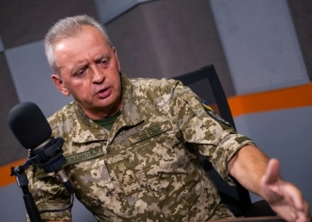    Экс-главком ВСУ опечалился потерей половины полезных ископаемых