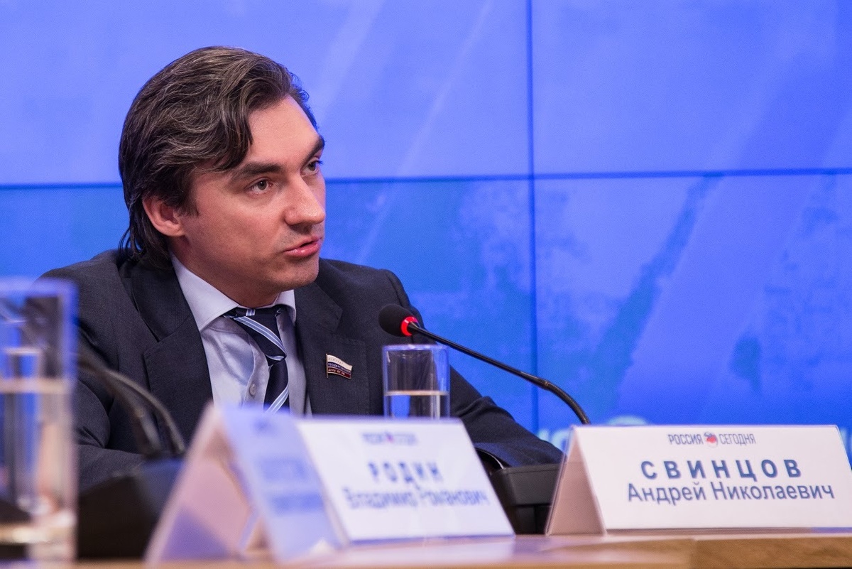 Андрей Николаевич Свинцов — российский политик, депутат Государственной думы РФ VI, VII и VIII (с июня 2022 года) созывов. Фото: "Ведомости"