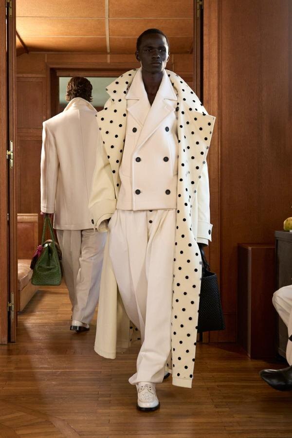 Коллекции Jacquemus весна-лето 2025 «La Croisière» Неделя мужской моды в Париже  26 января  2025 года.