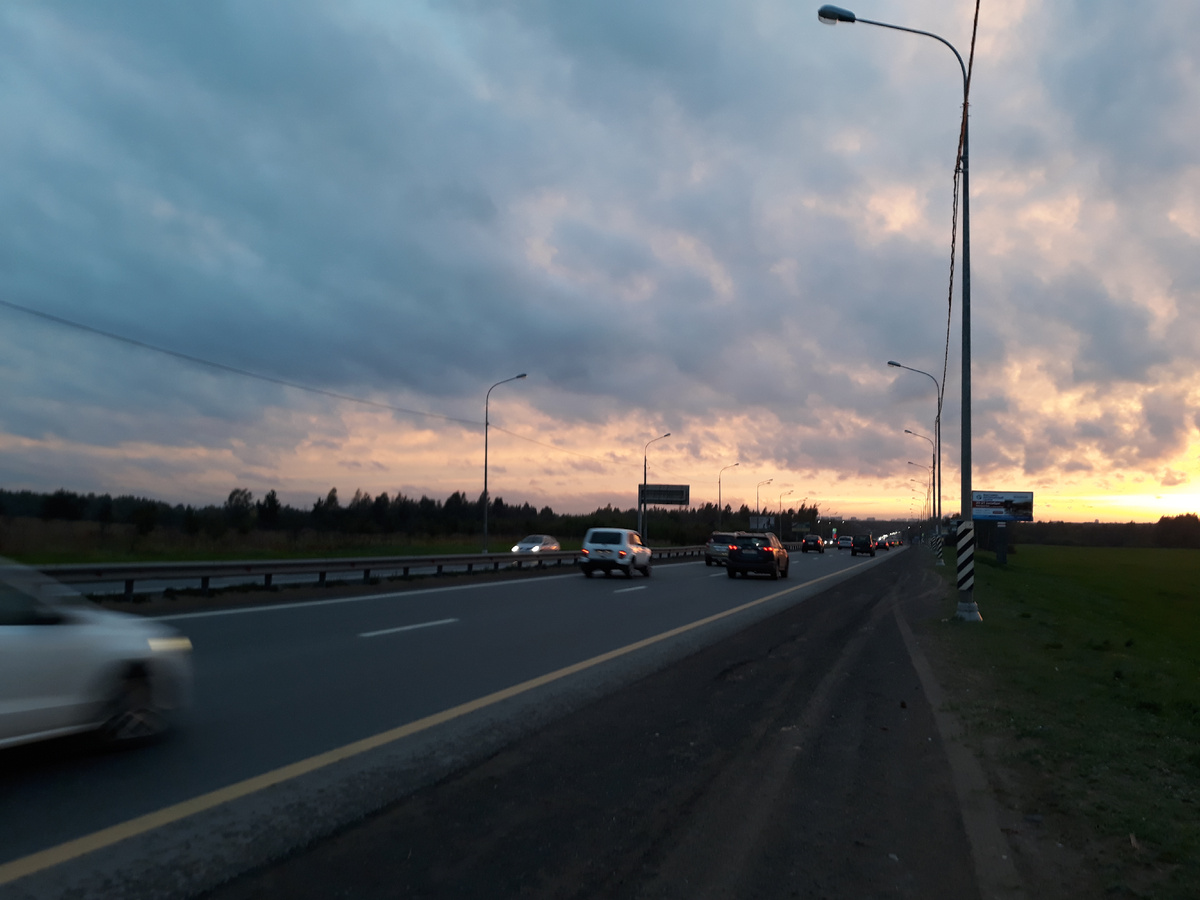 закат с обочины