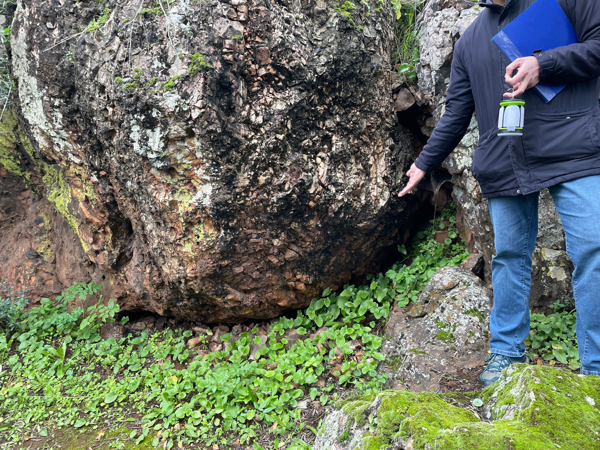 Вот так выглядела доисторическая добыча железа