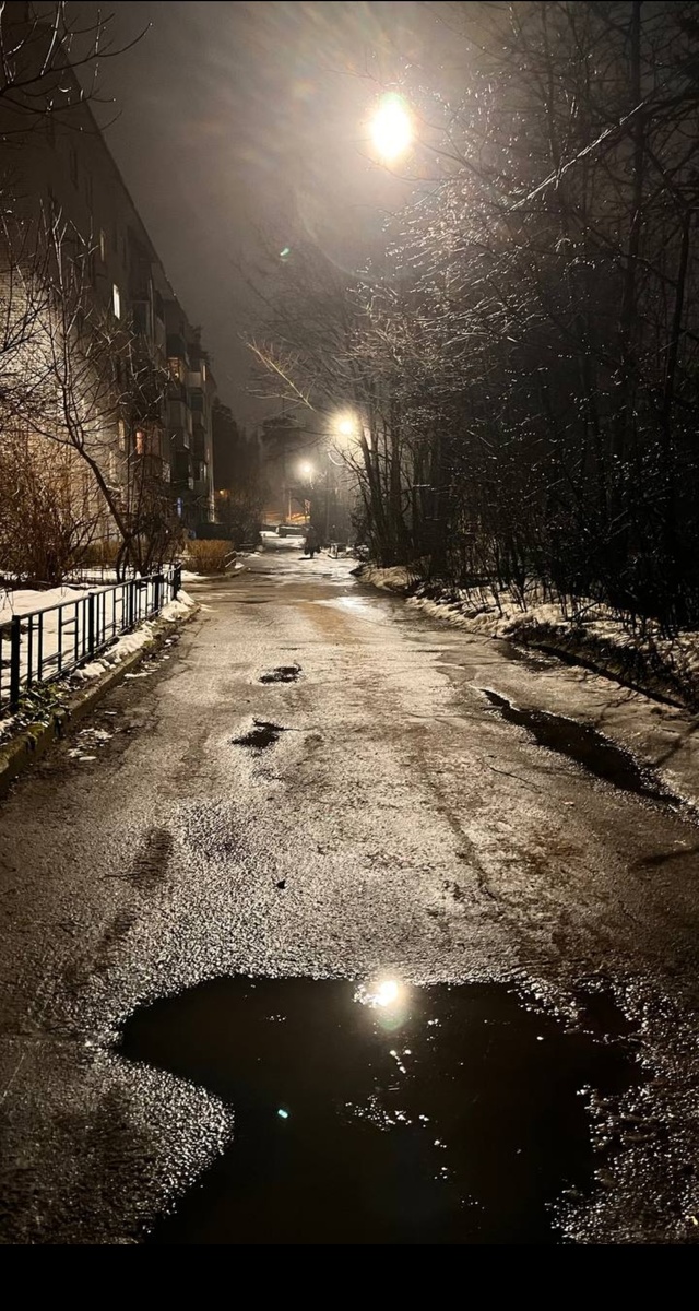 Вот эта улица, вот этот дом. Фото дочери для превью 