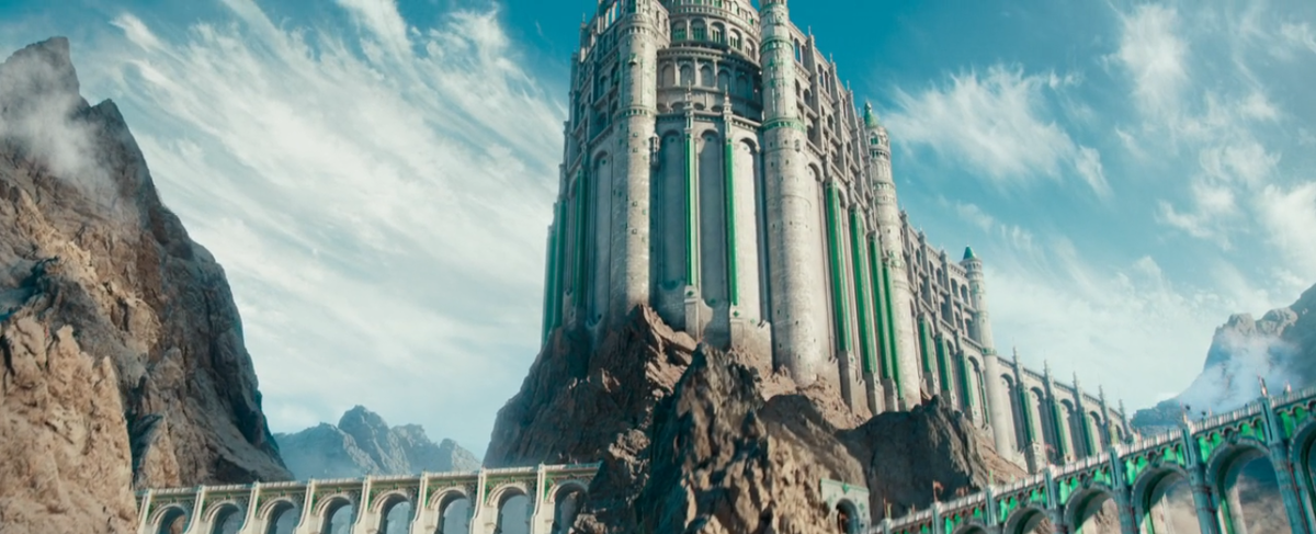 Изумрудный город - слегка зеленый, жители умеют строить акведуки