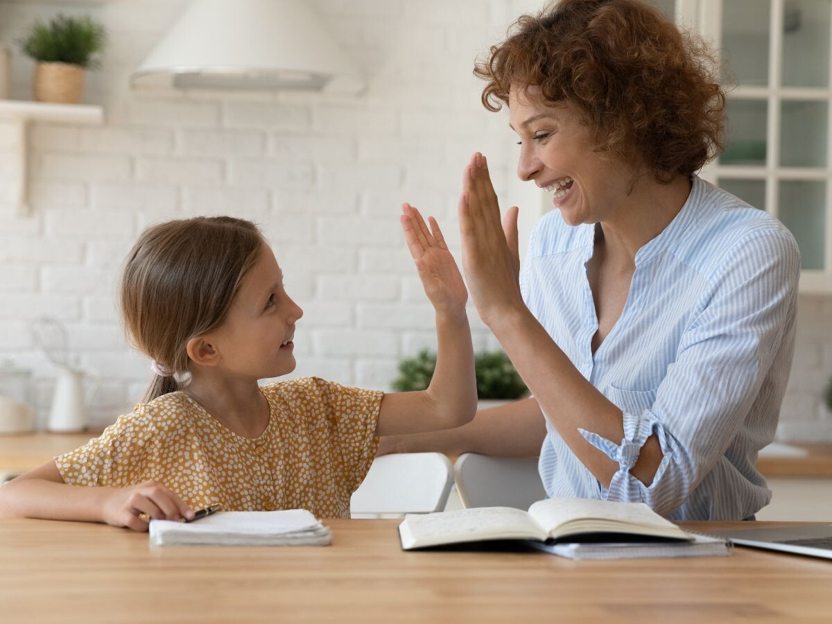    Как правильно хвалить ребенка и избегать давления