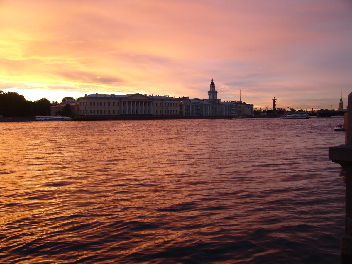 Белые ночи в Санкт-Петербурге. Источник: goldeneagleluxurytrains.com