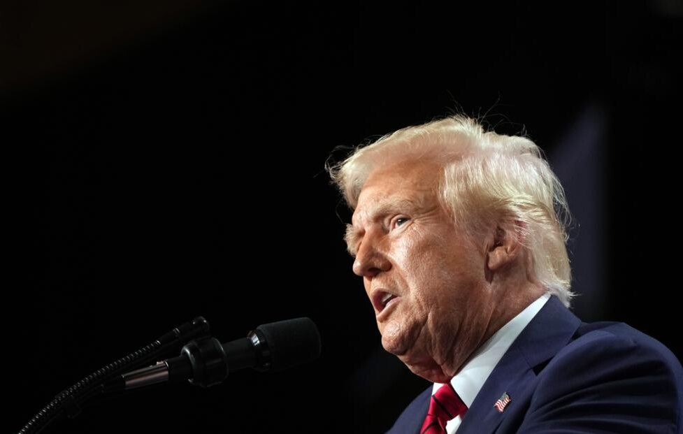 © AP Photo/Mark Schiefelbein
