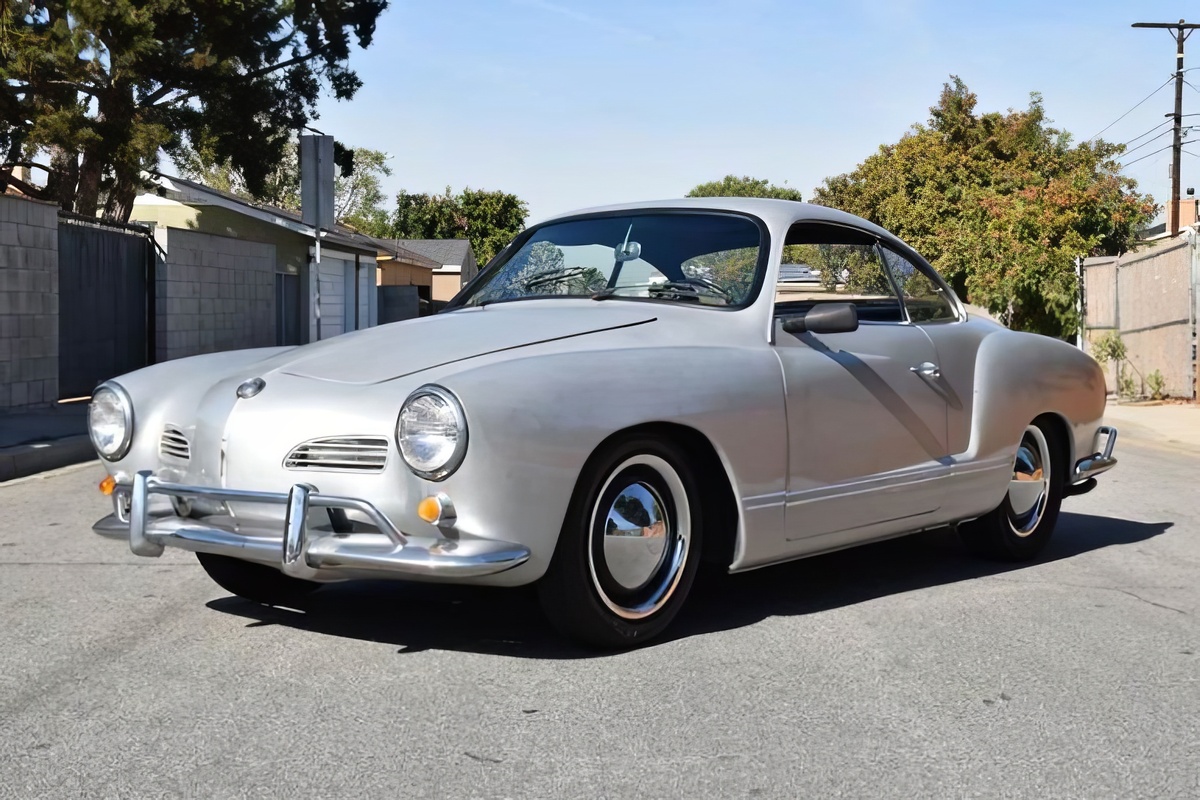 ©Bring a Trailer ©Volkswagen ©Pinterest