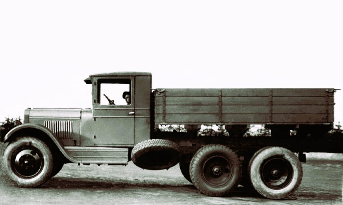 Автомобиль ЗИС-6