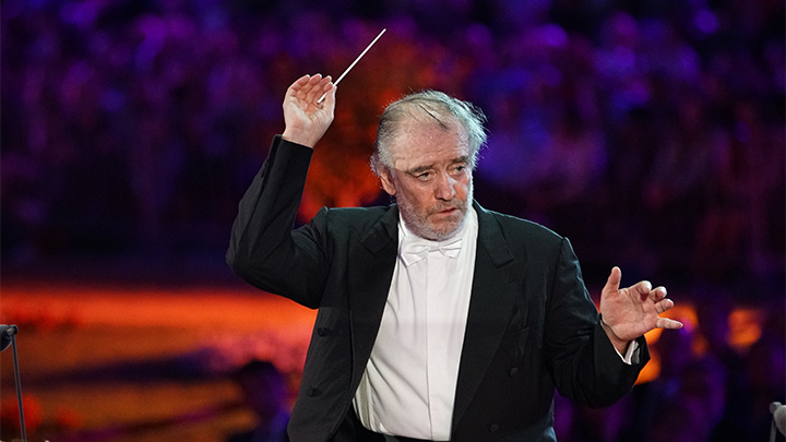    "Гений с волшебной палочкой", - так говорят о маэстро Валерии Гергиеве. Фото: Roman Zach-Kiesling/ZUMAPRESS.com/Global Look Press