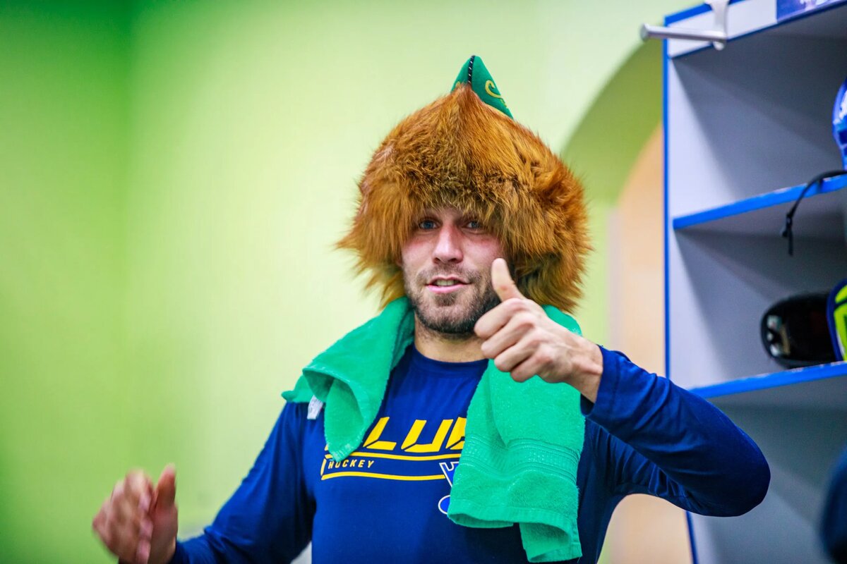 Джошуа Ливо.