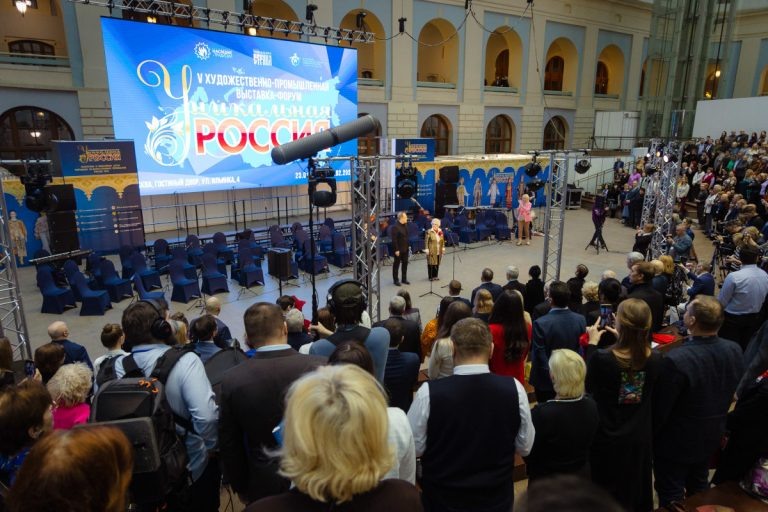    Фото с открытия выставки в 2025 году.