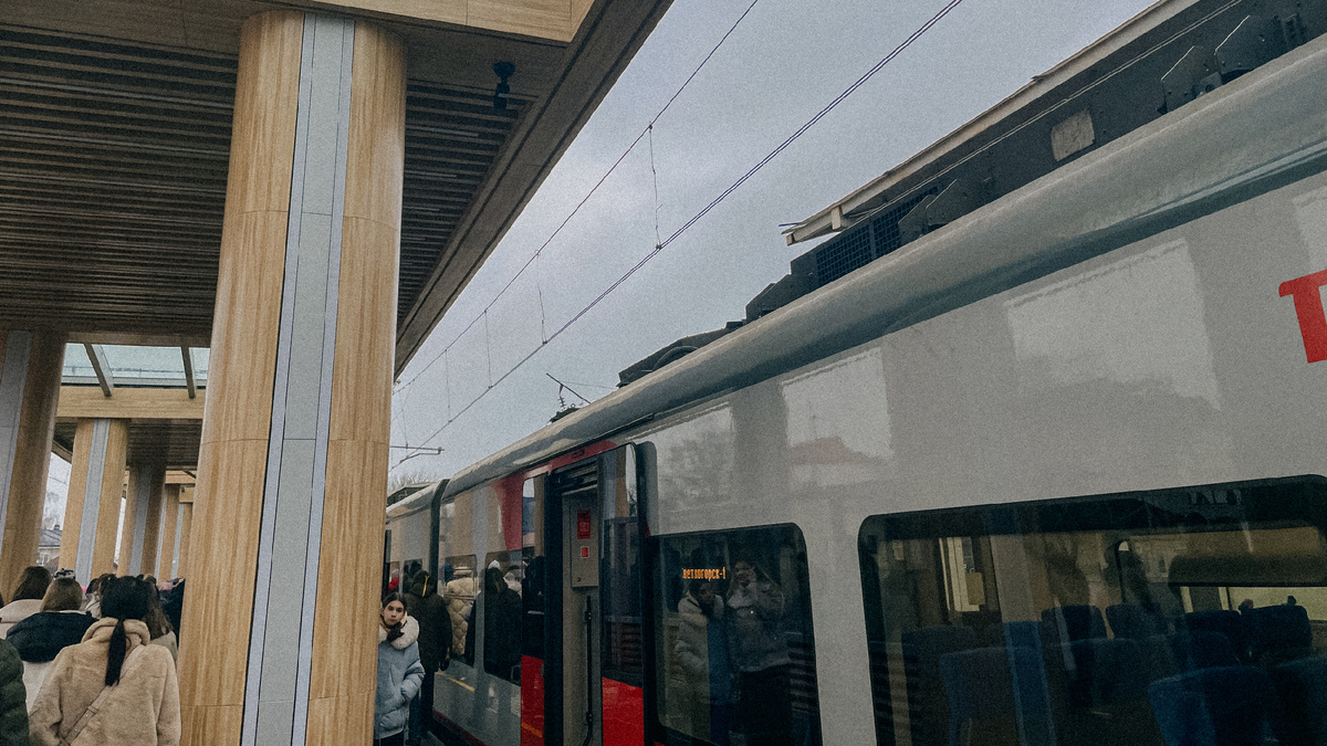 Пробираемся, много людей. Но летом будет еще больше)