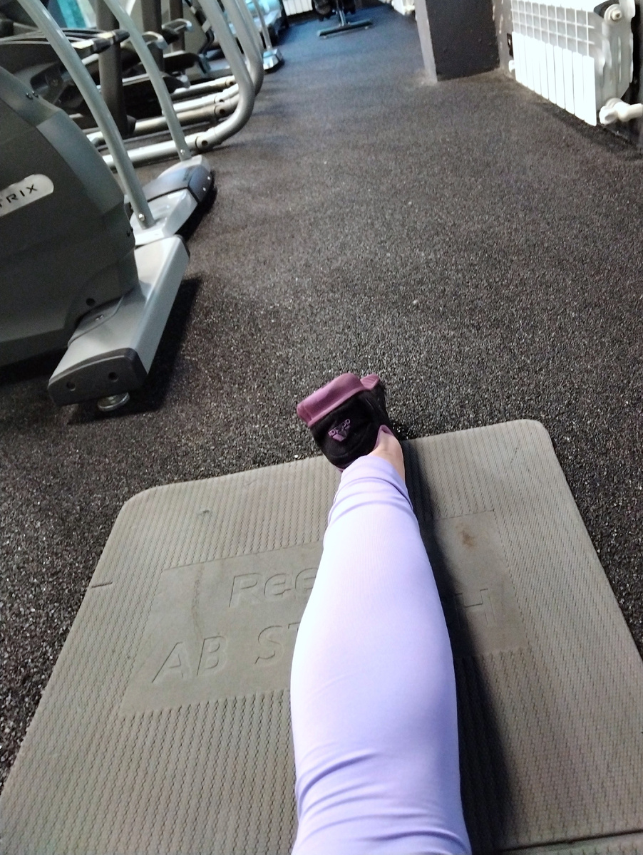 Фото и шпагат автора