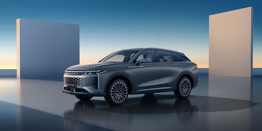 Exeed RX - гибридный кроссовер появится в России во II квартале 2025 года. Сейчас дилеры принимают предзаказы на новинку.