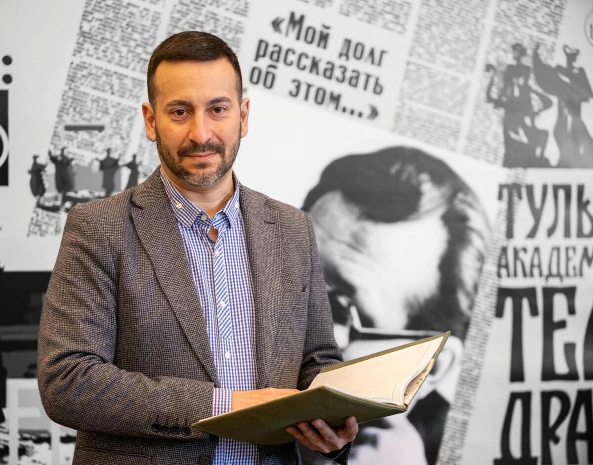 Рагим Мусаев, российский драматург, автор пьесы "Свадебное платье для аксолотля"