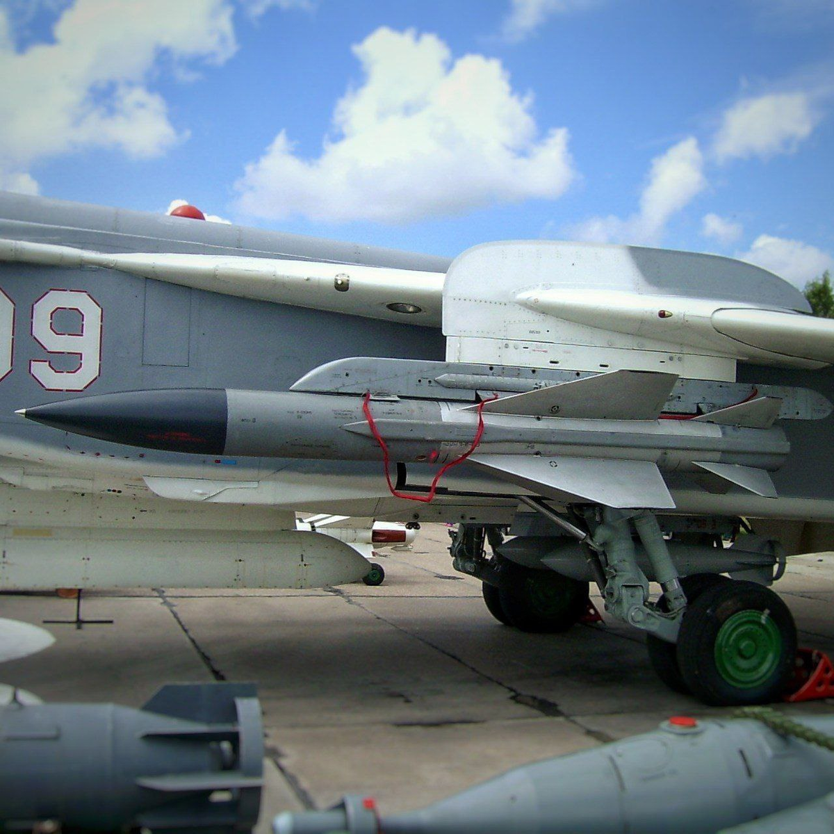 Х-58У под крылом Су-24М