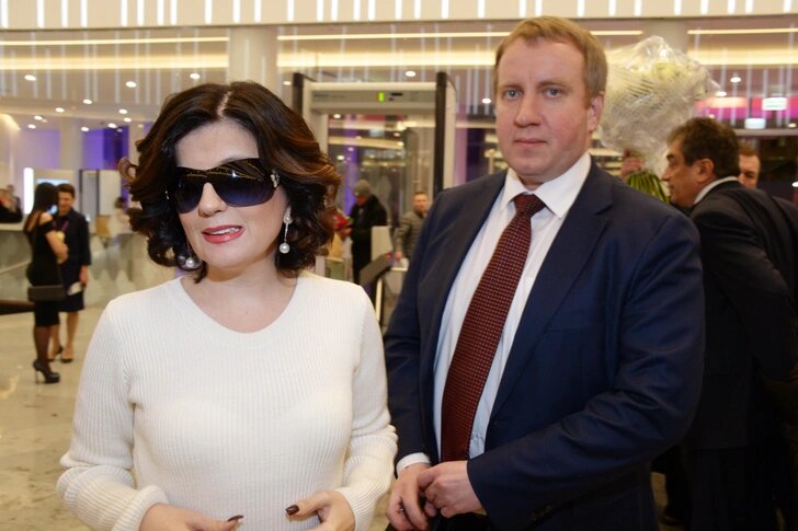 В мае 2023 года Диана потеряла одного из самых близких людей — любимого супруга, который стал для нее опорой и глазами…