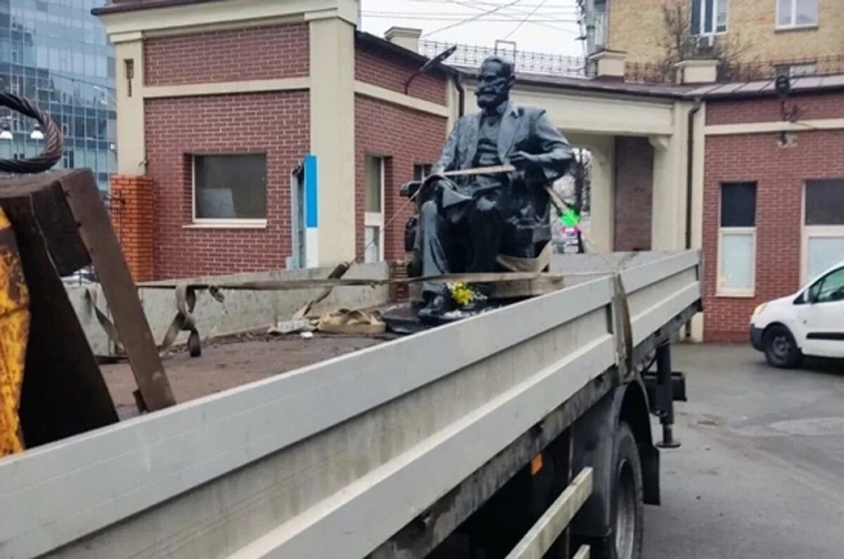    Кличко оказался тупее Шарикова.