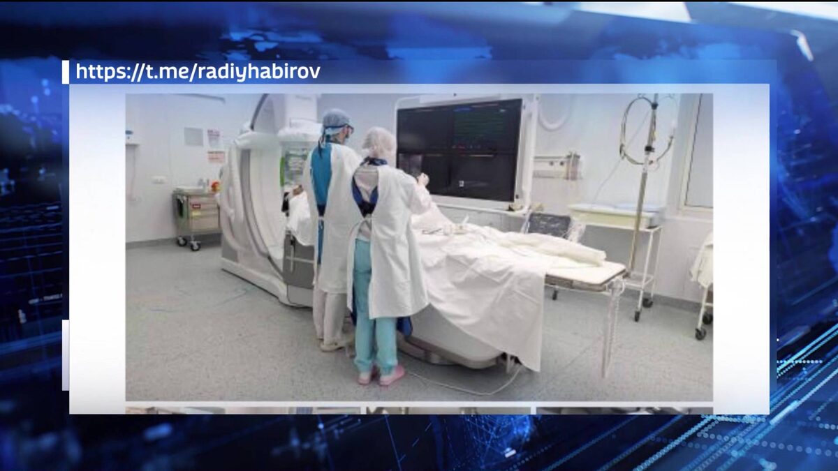    Глава Башкирии поздравил коллектив РКБ имени Куватова с премией Правительства России