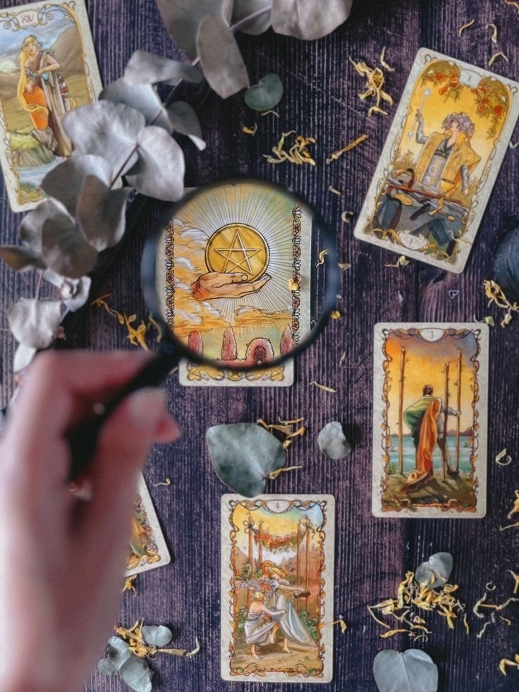 Расклады таро на отношения