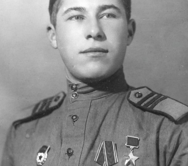 Одна пушка против 15 танков. Как артиллерист Михаил Акимов выиграл неравный бой?