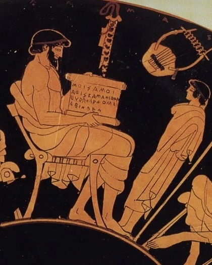 Юноша не раб, он просто с выражением зачитывает, возможно, описание легендарного щита Ахилла, возможно - список кораблей греков. 