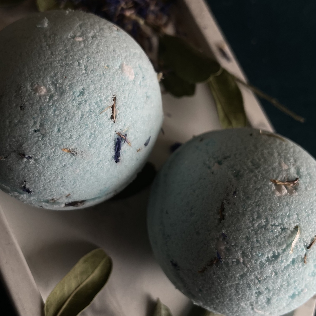 Бомбочка для ванны с лавандой и васильками