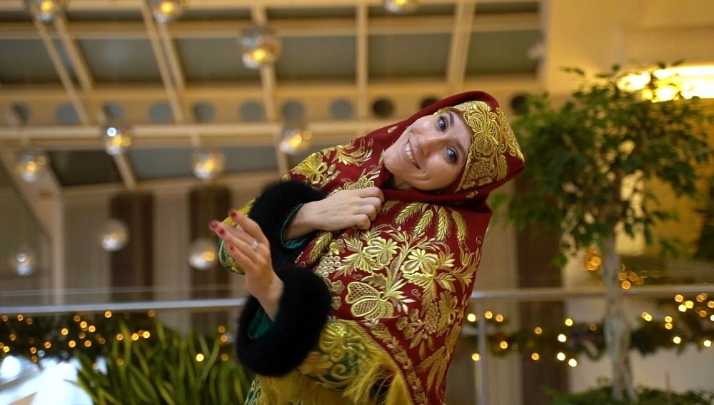    Роман Ватолкин: «Сценические костюмы – не просто одежда…»