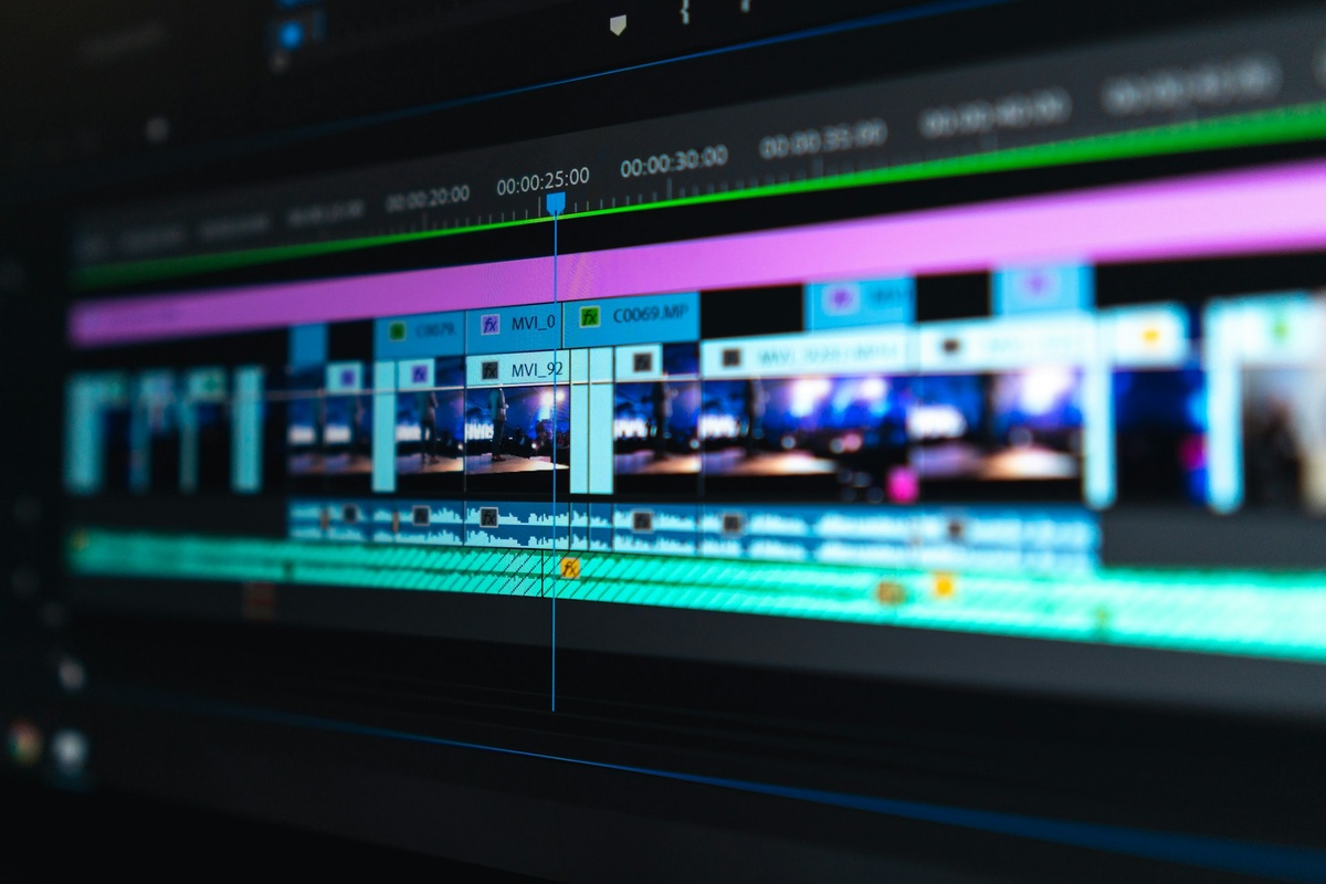     Что нового у Adobe? Узнайте про зимнее обновление 2025 года в Premiere и After Effects!