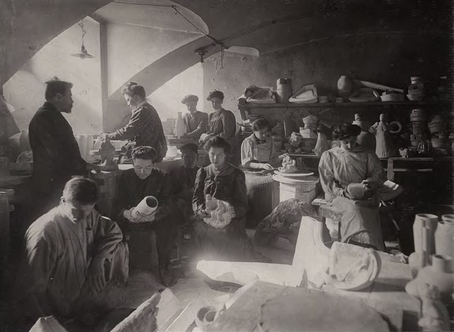 Керамическая мастерская Императорского Строгановского училища. 1900-е