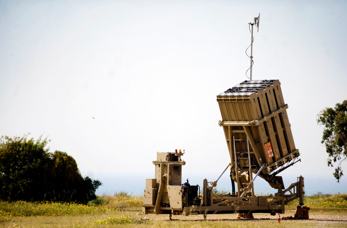 На самом деле, израильский "Железный купол" это узкая по специализации система ПРО, предназначенная для борьбы с кустарными ракетами и снарядами РСЗО. Почему к этому названию прицепился Трамп - одна из его загадок. Фото Тайм оф Израиль.
