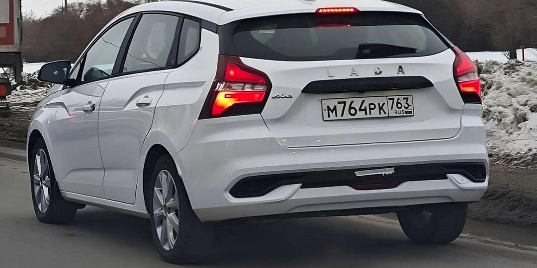 Универсал Lada Iskra SW сфотографировали без камуфляжа