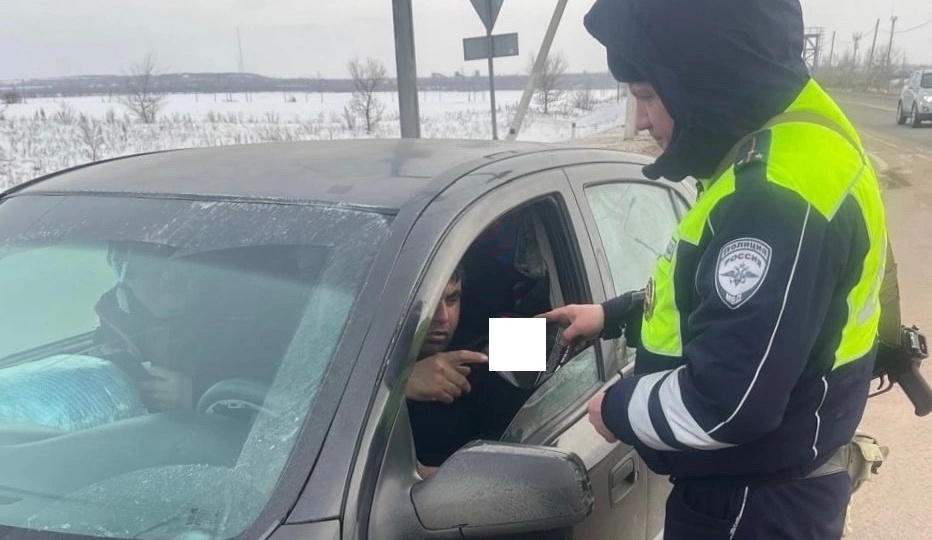 3 большие ошибки водителя с похмелья при продувке в алкотектор инспектора ДПС, из-за которых лишают прав