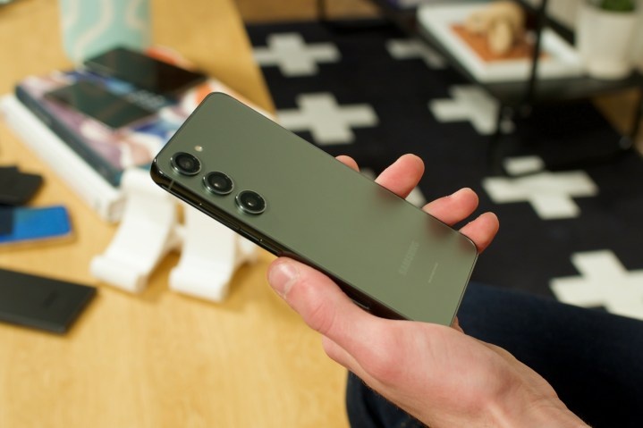 Galaxy S23 остаётся прохладным во время использования