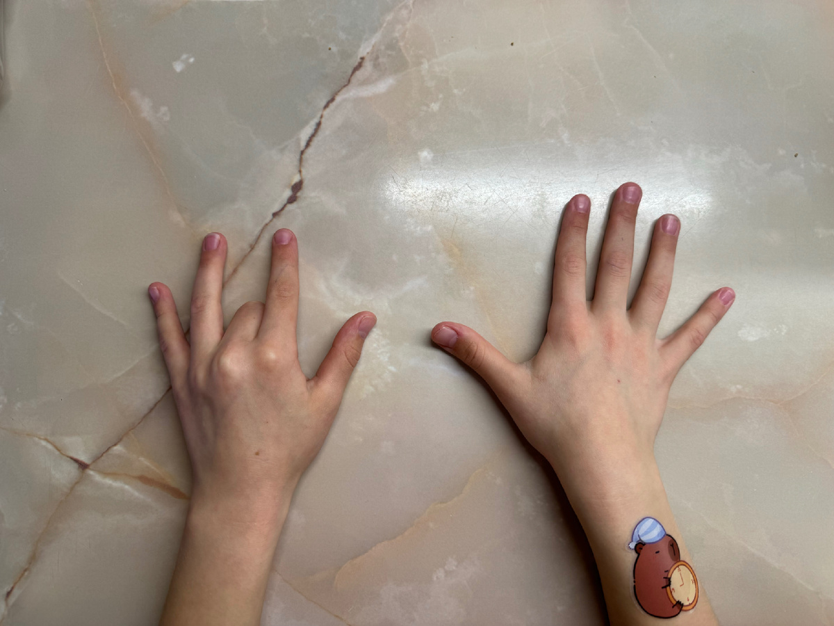 Это число «27» - в буквальном смысле на пальцах!)