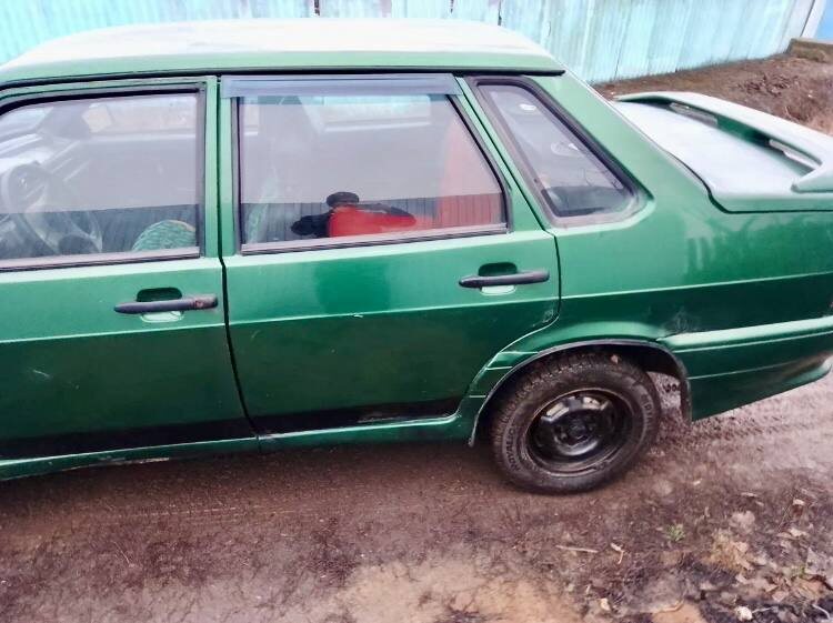 Ваз 2115 первой генерации 1997-2000 в цвете Игуана (311)