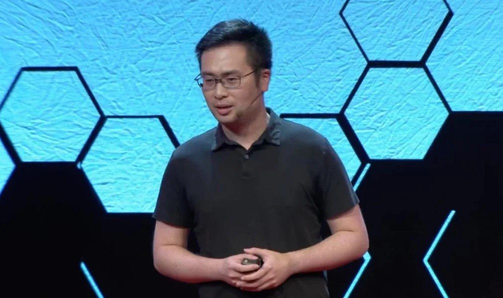 Лян Вэньфэн. Источник: lawyer-monthly.com