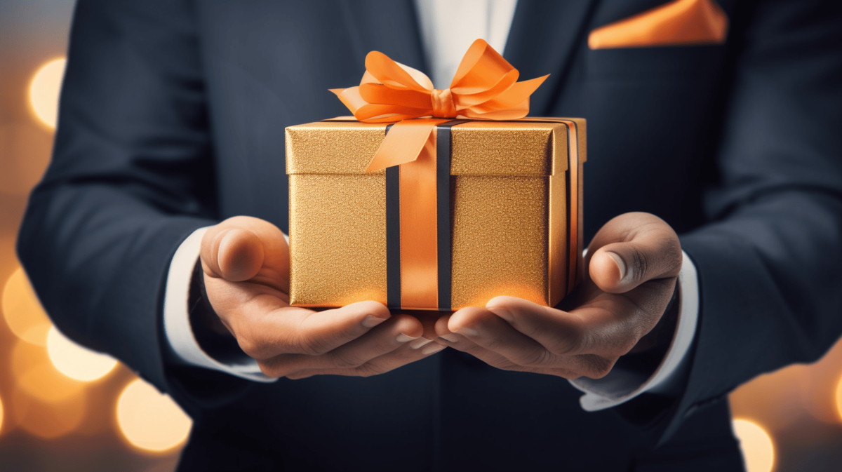 С каждым годом в браке, становится все сложнее придумать подарок