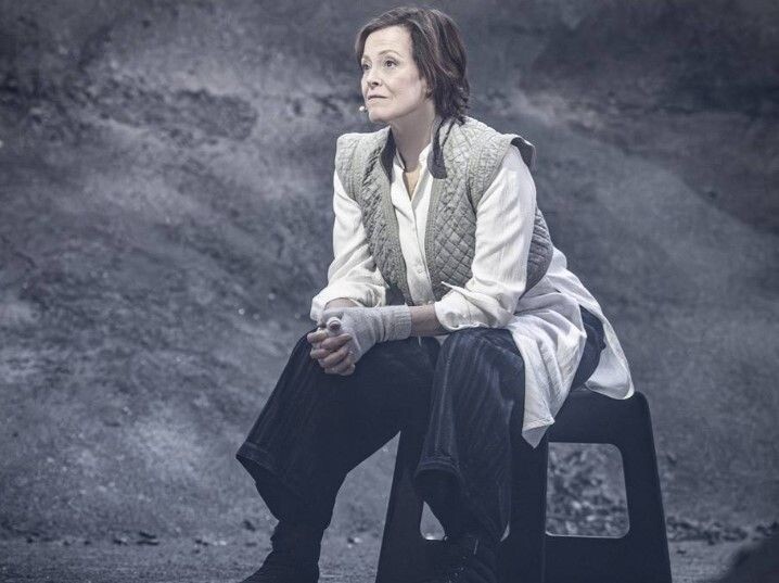    актриса Сигурни Уивер / Источник: ©httlwtheatres. co.uk