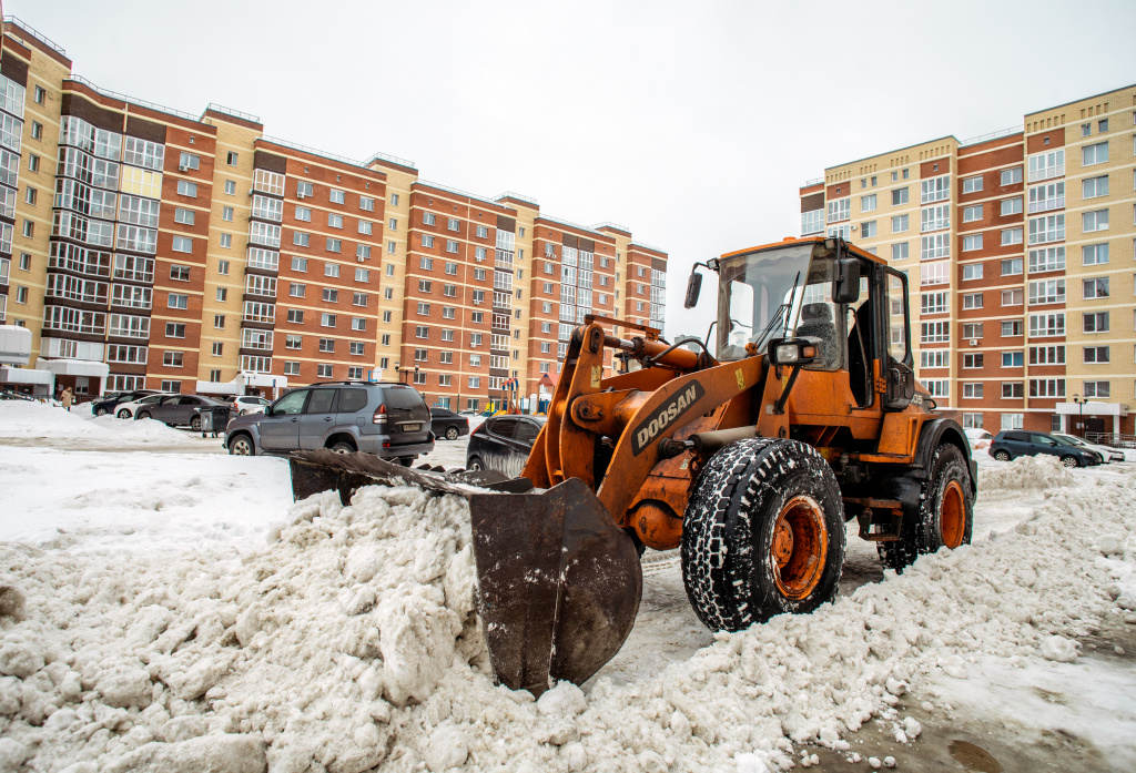    В Сургуте могут повысить плату за содержание жилья из-за уборки снега