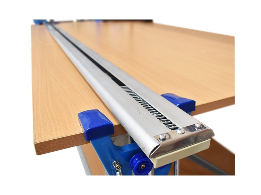 Ручная прижимная отрезная линейка